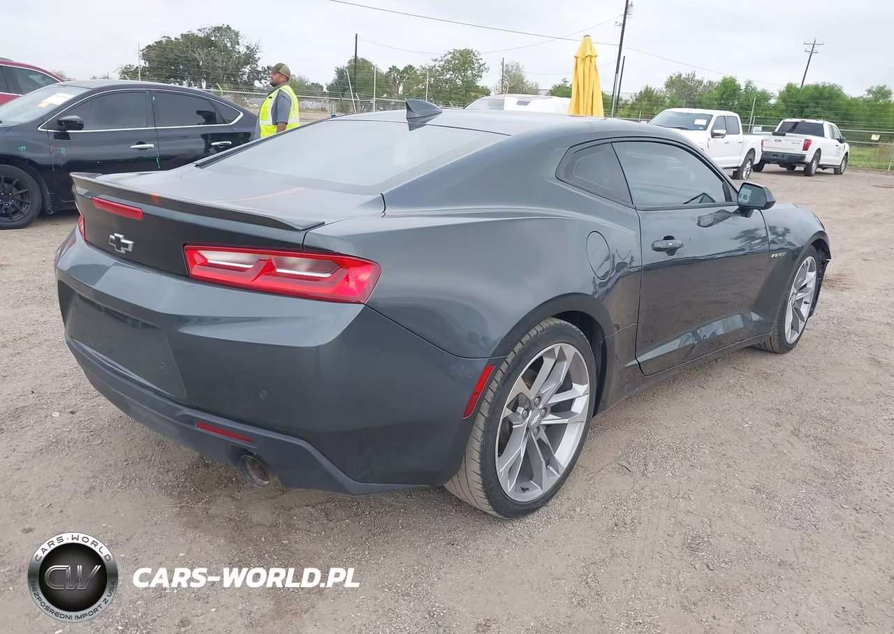 2017 Chevrolet Camaro 2Lt VIN:1G1FD1RX4H0176932 - 4