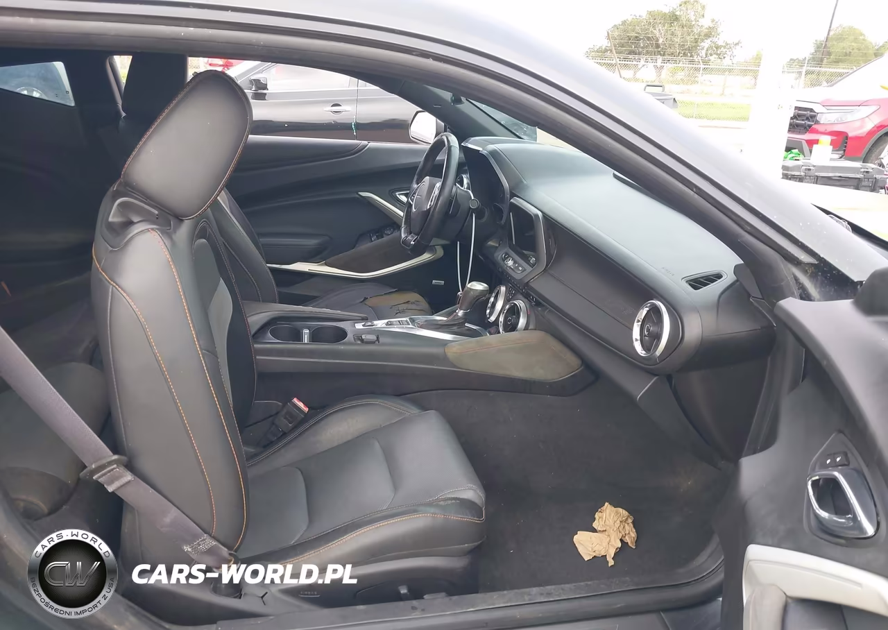 2017 Chevrolet Camaro 2Lt VIN:1G1FD1RX4H0176932 - 5