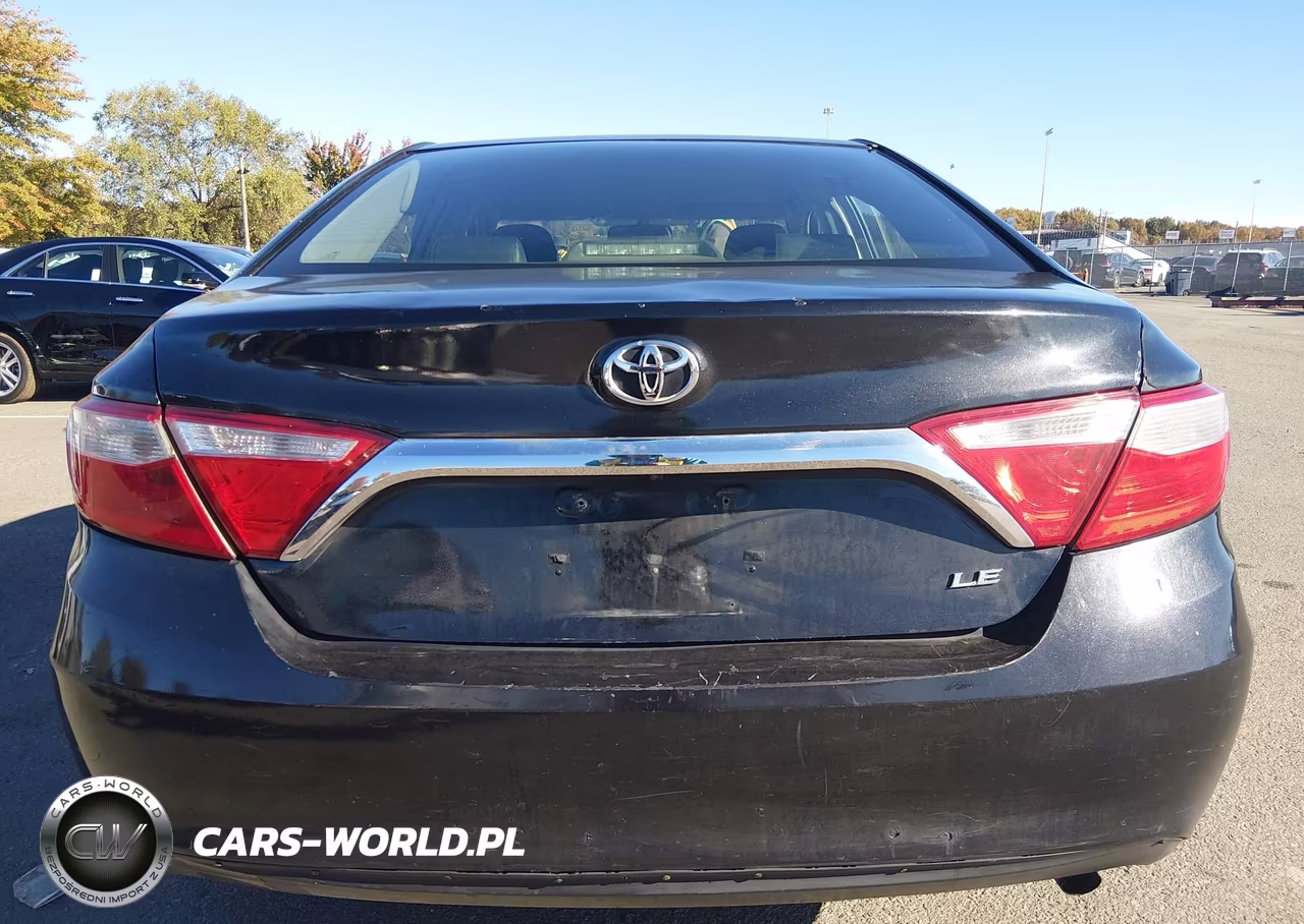 2017 Toyota Camry Le VIN:4T1BF1FK8HU299405 - 16