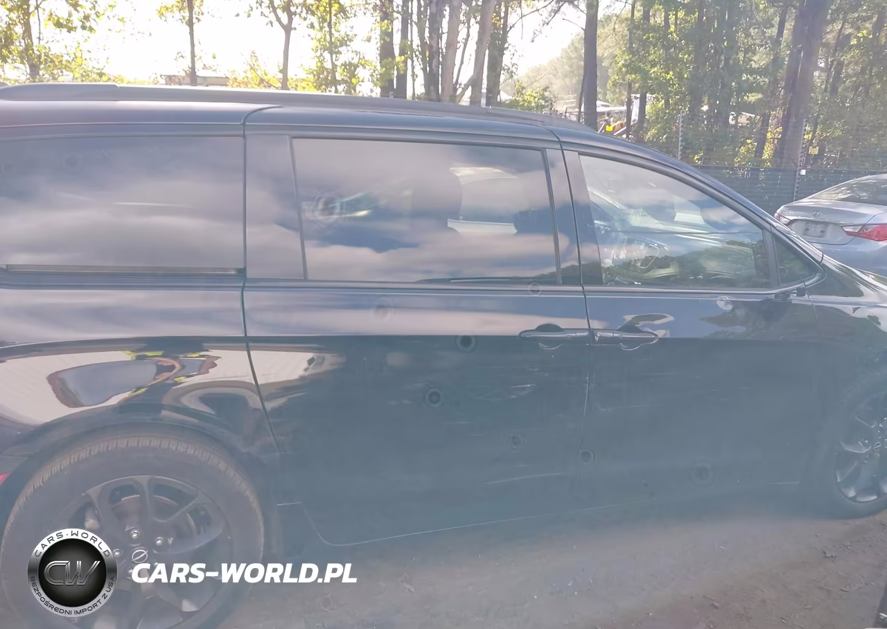 2026 Chrysler Pacifica Limited VIN:2C4RC1GG9TR161903 - 13