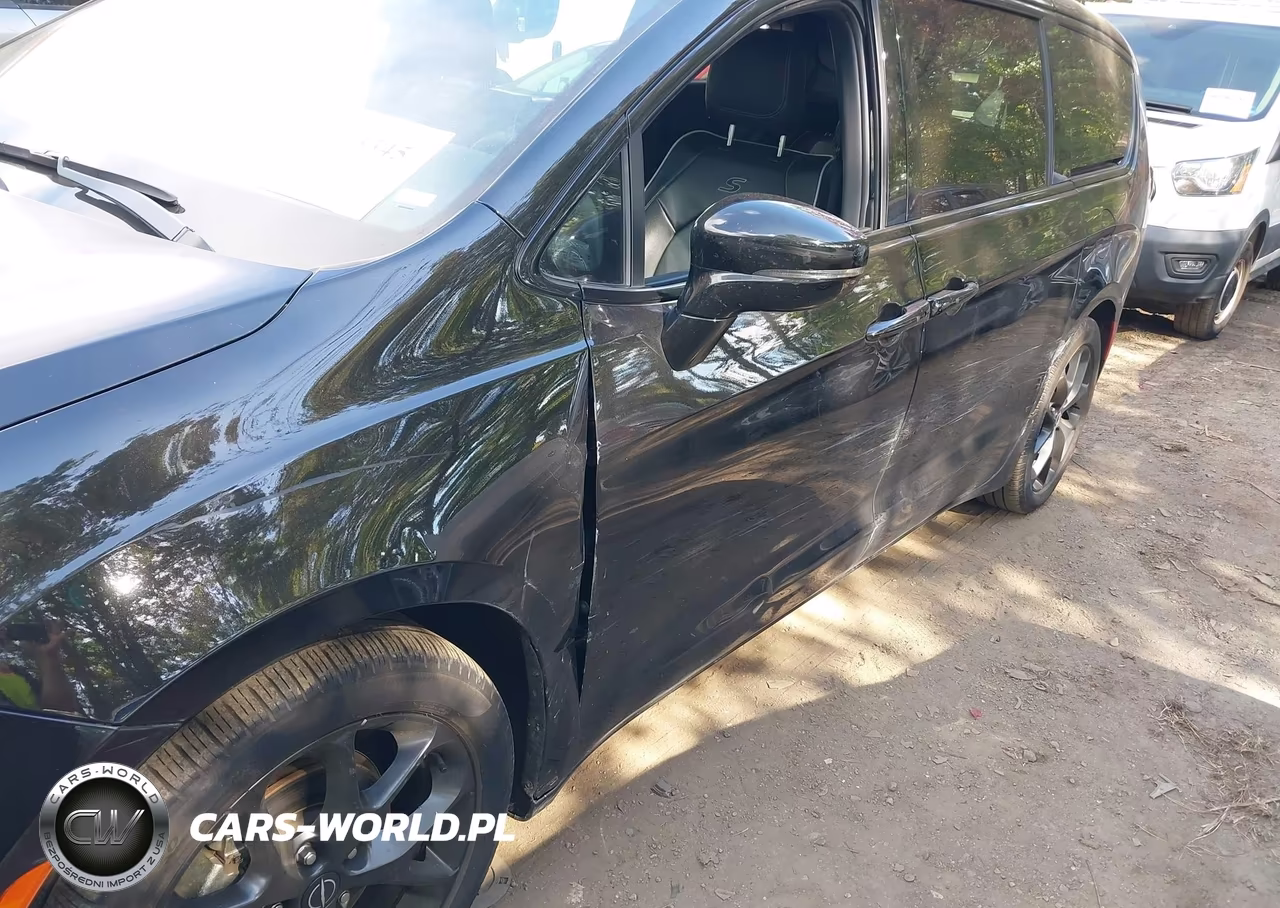 2026 Chrysler Pacifica Limited VIN:2C4RC1GG9TR161903 - 6