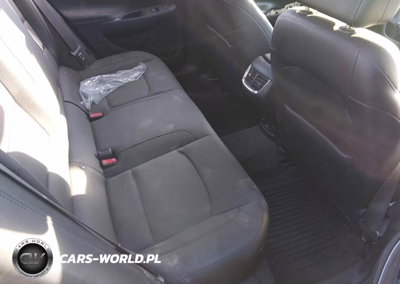 2019 Chevrolet Malibu Premier VIN:1G1ZE5SX8KF218986 - 8