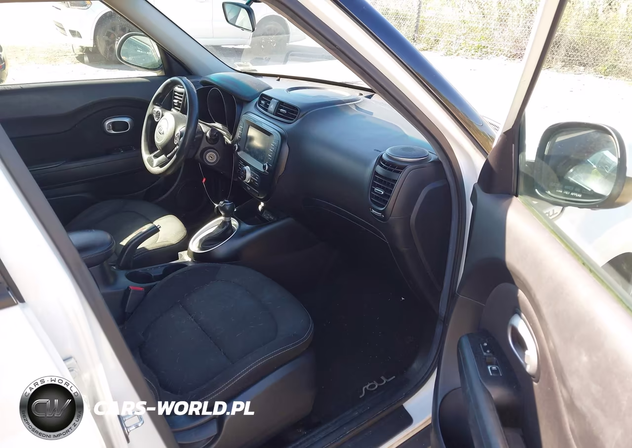 2018 Kia Soul + VIN:KNDJP3A53J7892961 - 5