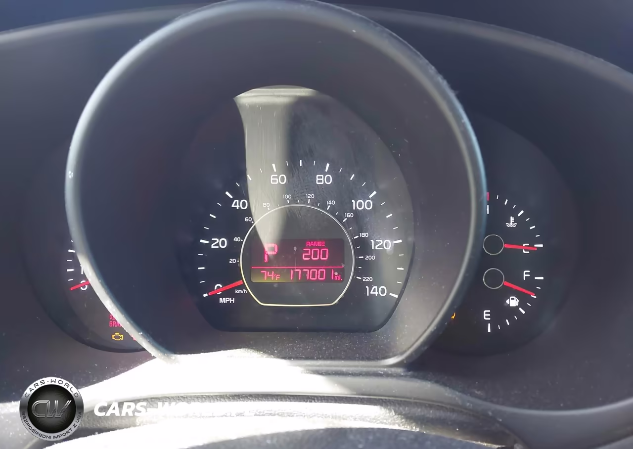 2018 Kia Soul + VIN:KNDJP3A53J7892961 - 7