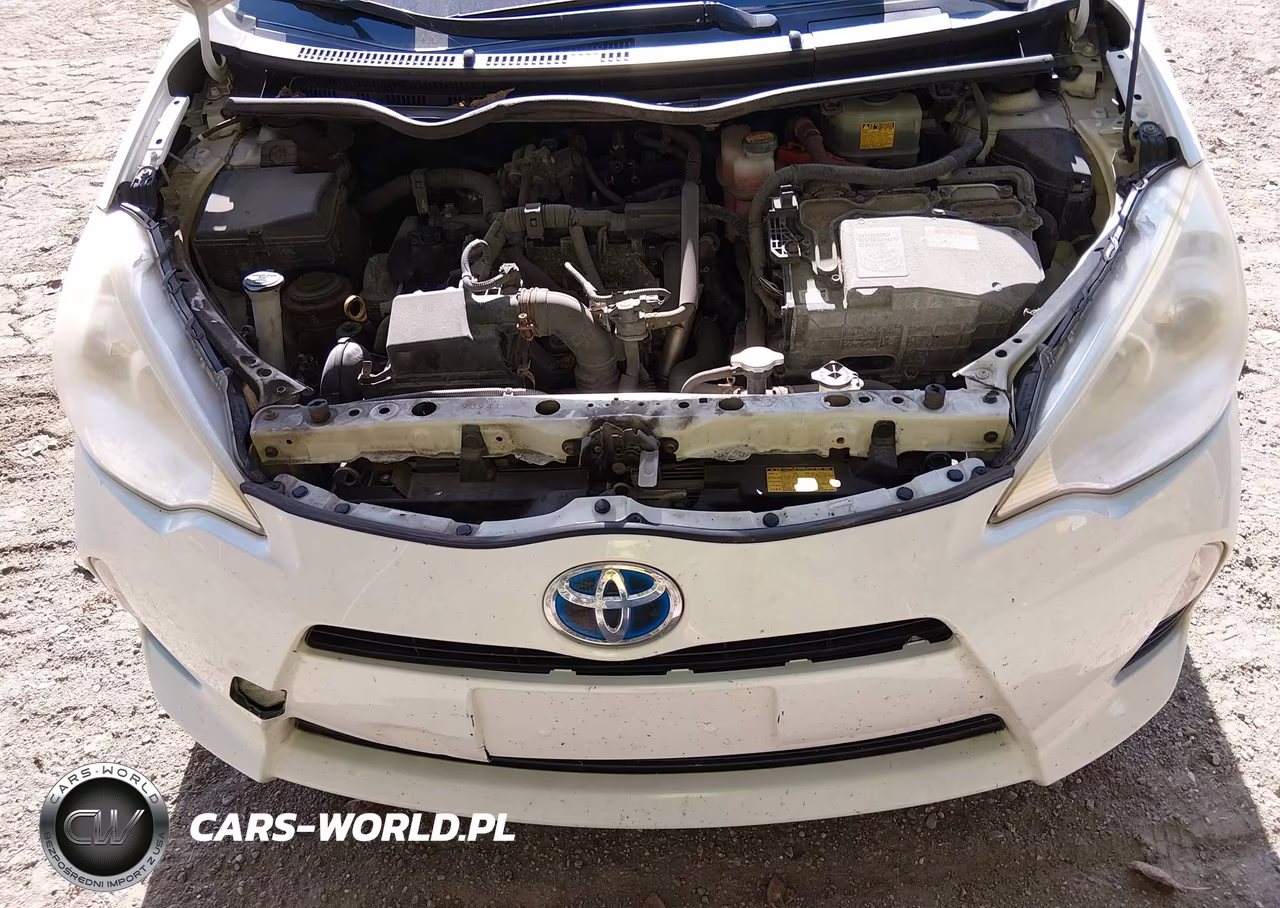 2012 Toyota Prius C Two VIN:JTDKDTB32C1526621 - 10