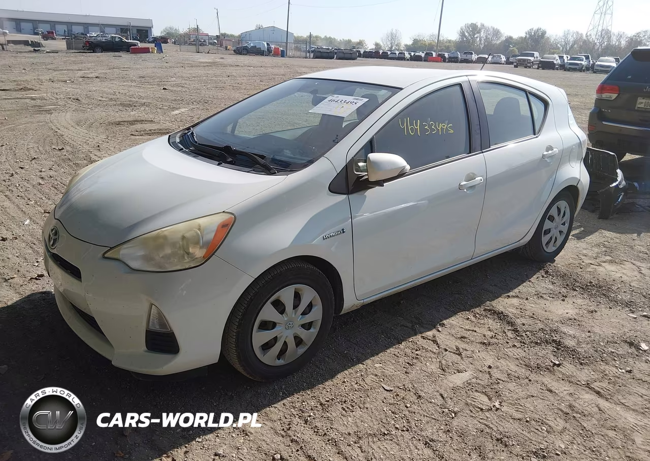 2012 Toyota Prius C Two VIN:JTDKDTB32C1526621 - 2