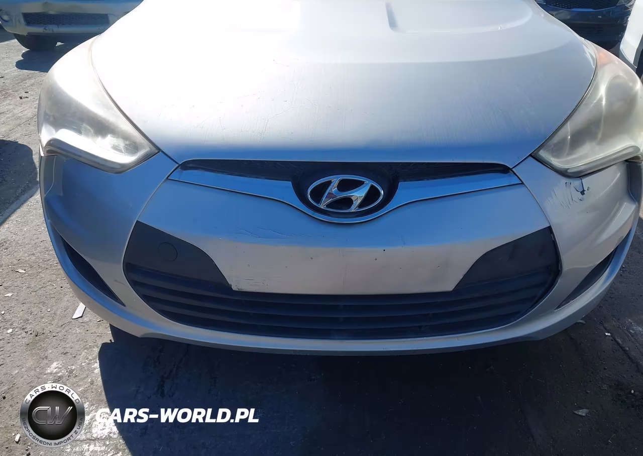 2016 Hyundai Veloster VIN:KMHTC6AD9GU274983 - 6