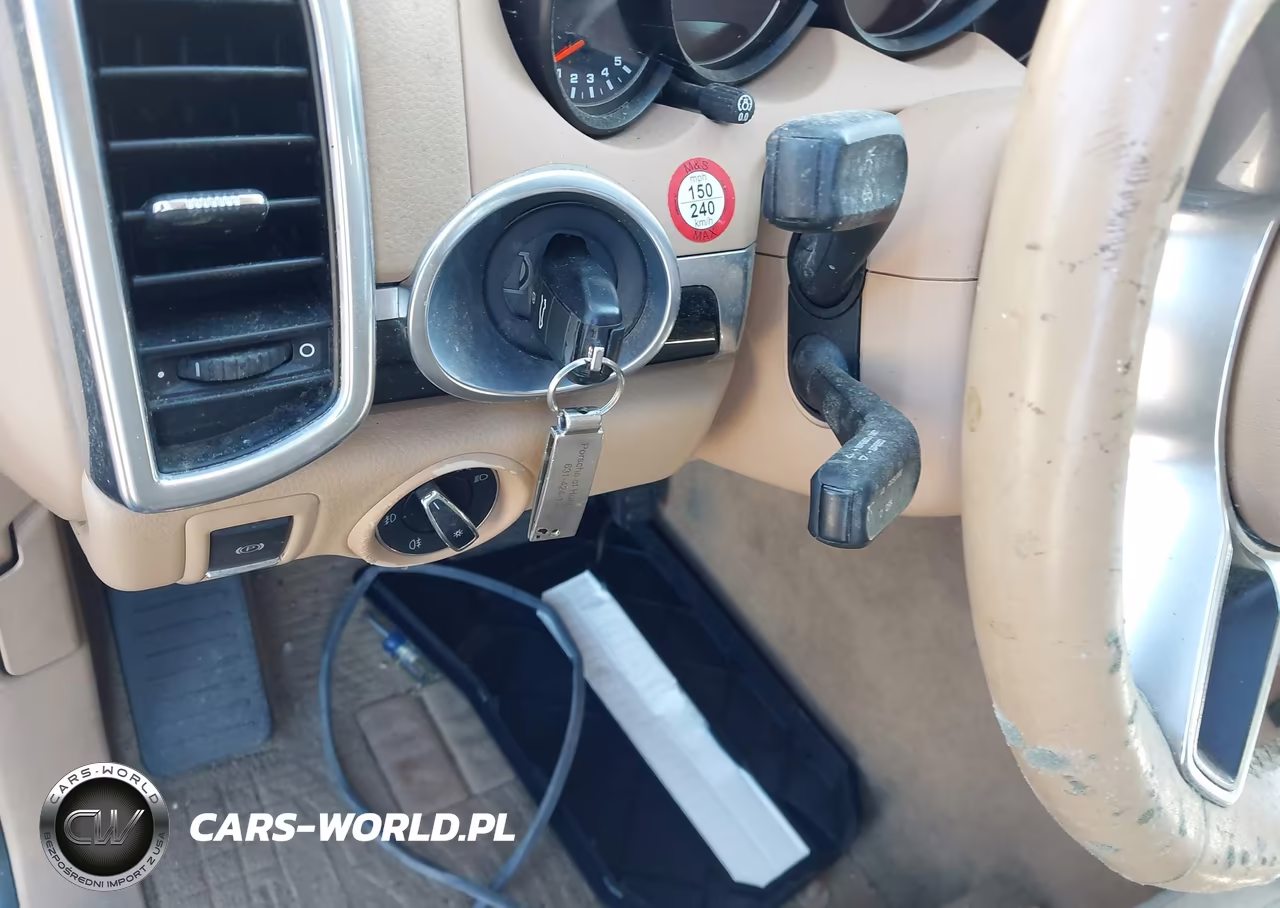 2016 Porsche Cayenne VIN:WP1AA2A27GKA10874 - 11