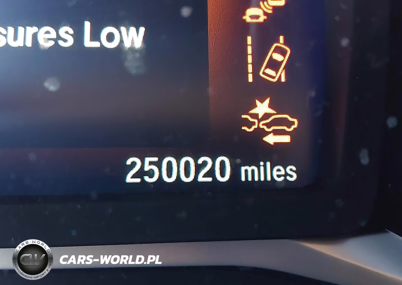 2019 Honda Pilot Touring VIN:5FNYF6H63KB015691 - 16