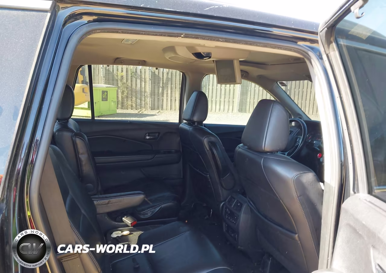 2019 Honda Pilot Touring VIN:5FNYF6H63KB015691 - 8