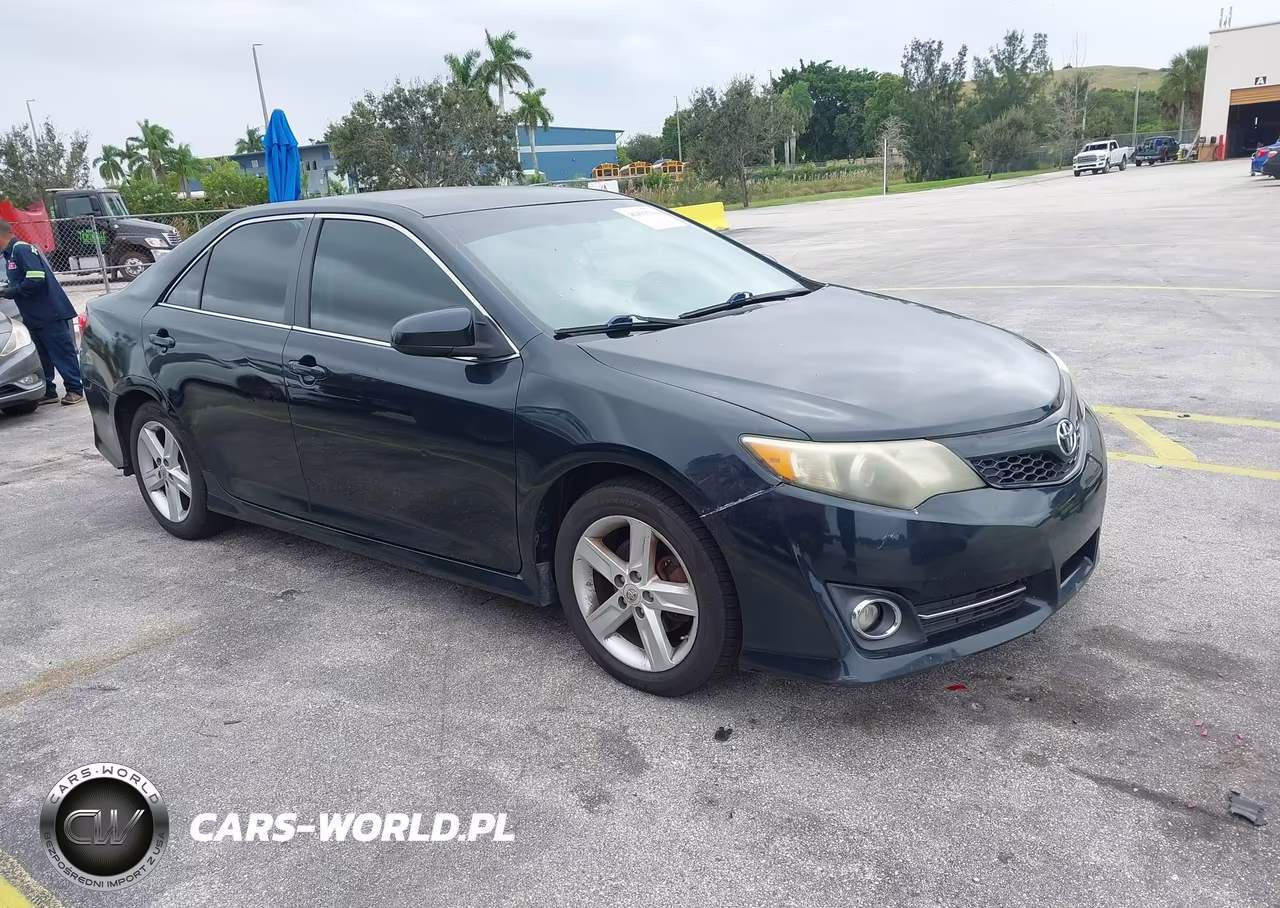2014 Toyota Camry L-Se-Le-Xle