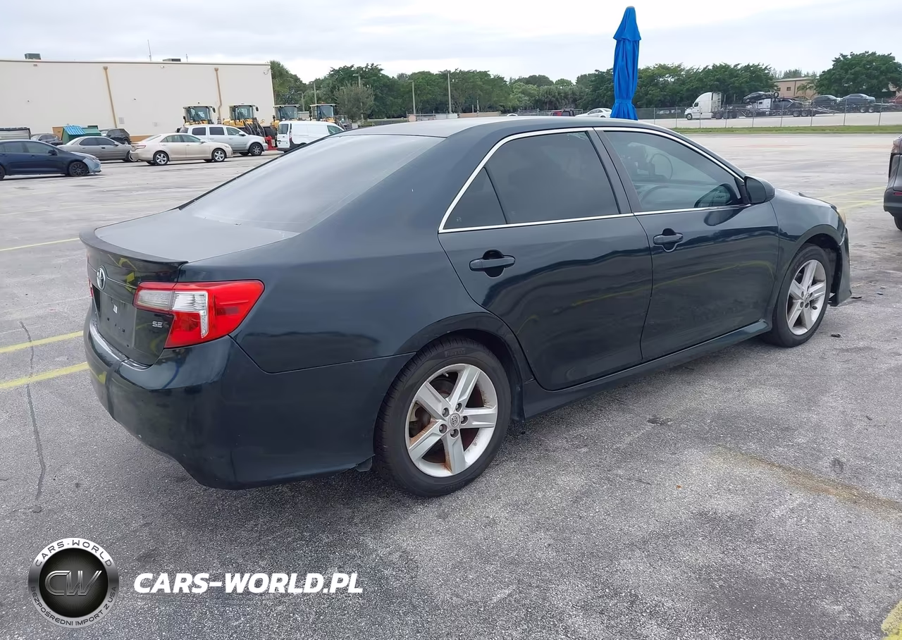 2014 Toyota Camry L-Se-Le-Xle VIN:4T1BF1FK4EU351463 - 4