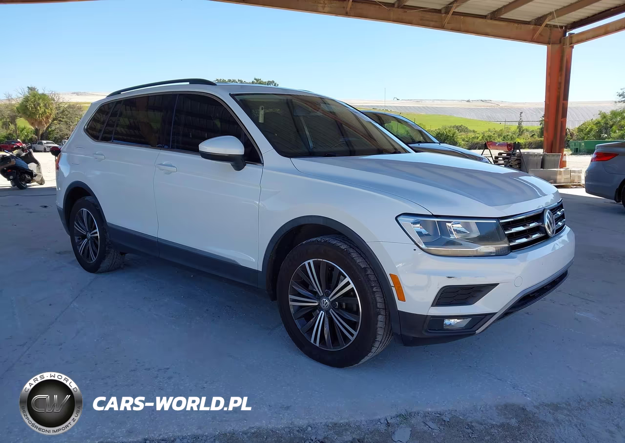 2018 Volkswagen Tiguan Se-Sel VIN:3VV3B7AX3JM025552 - 1