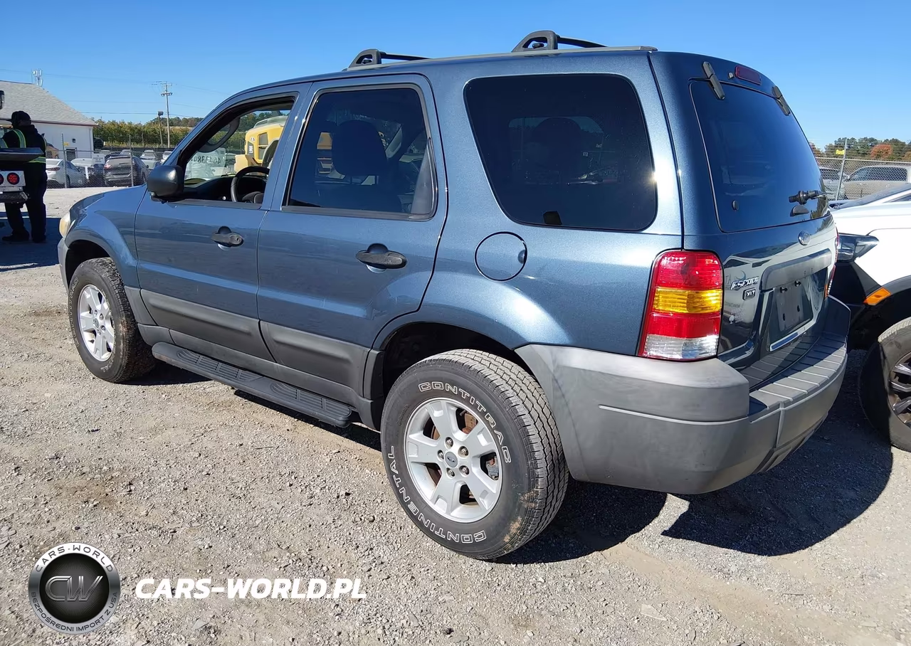 2005 Ford Escape Xlt VIN:1FMYU93185KA81496 - 3