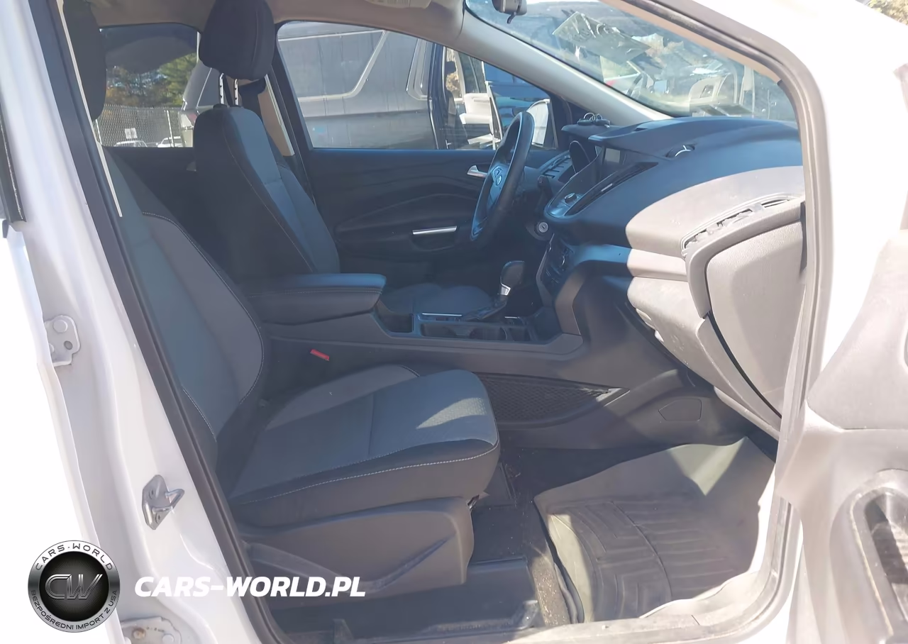 2017 Ford Escape Se VIN:1FMCU9GDXHUB25490 - 5