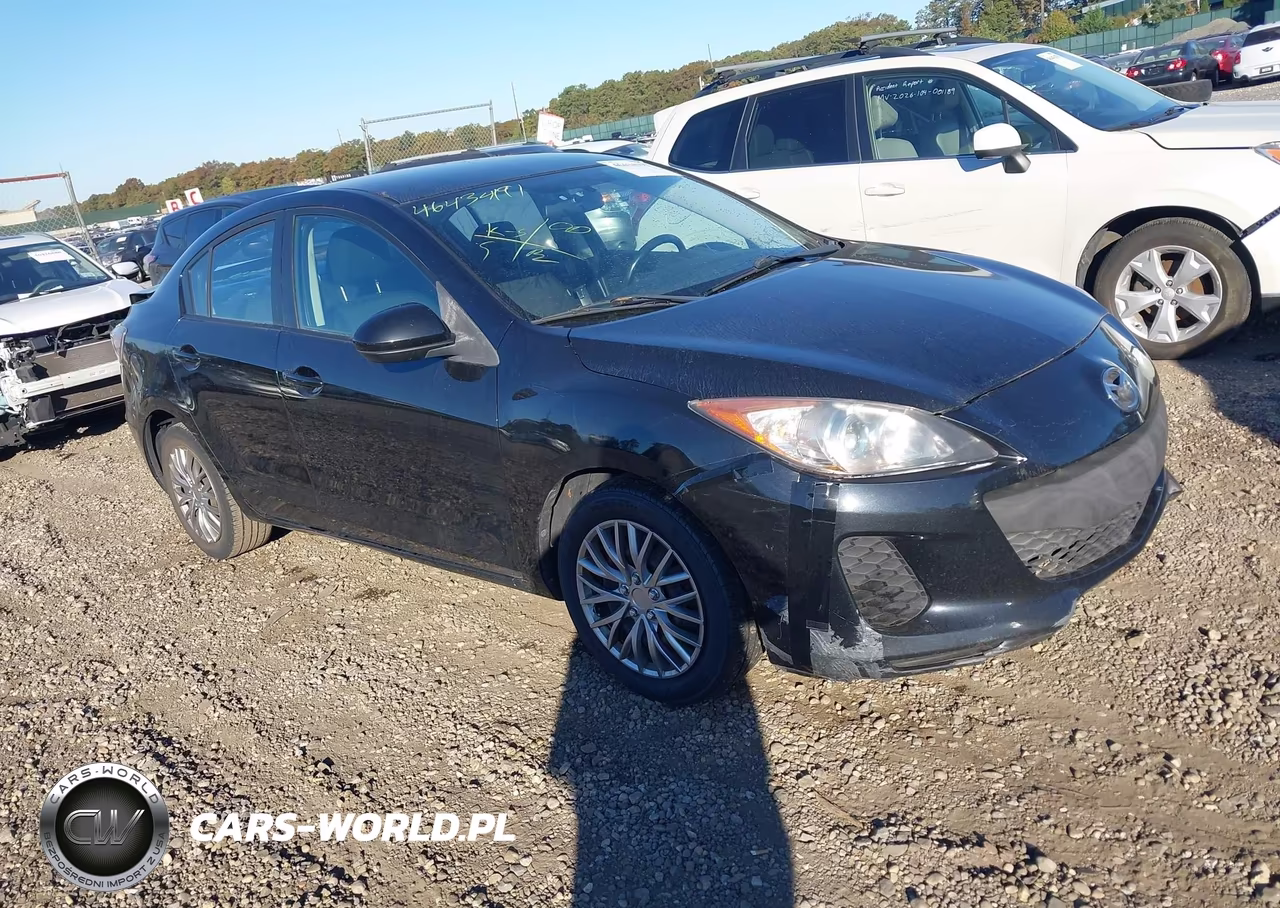 2013 Mazda 3 I