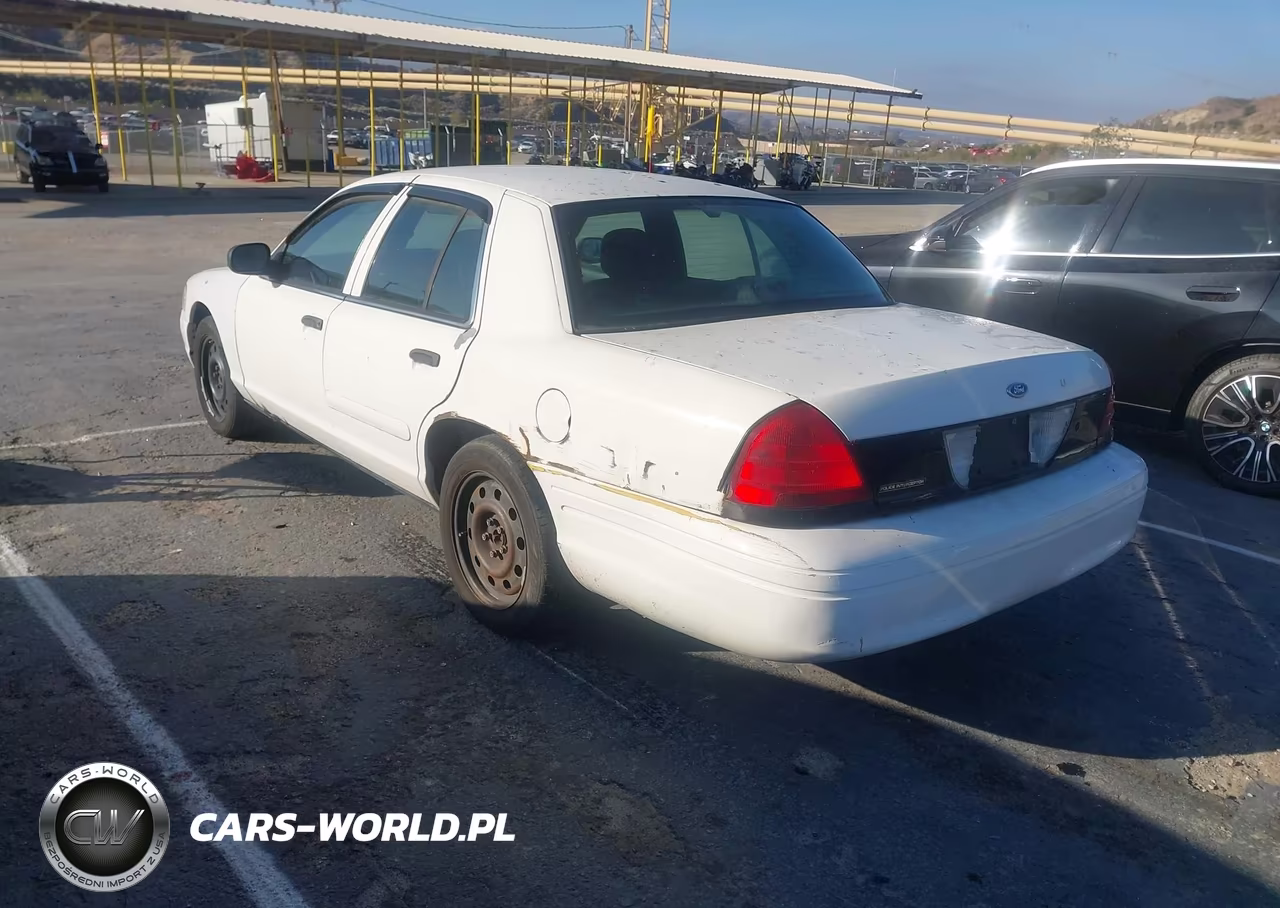2007 Ford Crown Victoria VIN:2FAHP71V88X101176 - 3