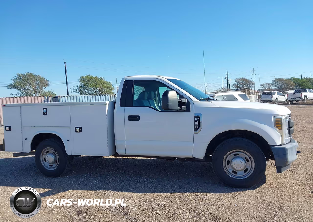 2018 Ford F250 Super Duty VIN:1FDBF2A68JEC69501 - 13