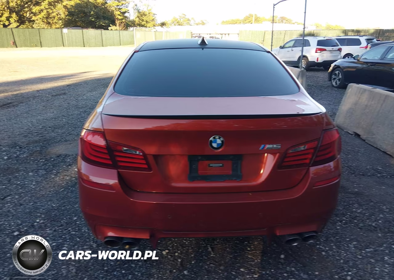 2013 BMW M5 VIN:WBSFV9C50DC774141 - 16