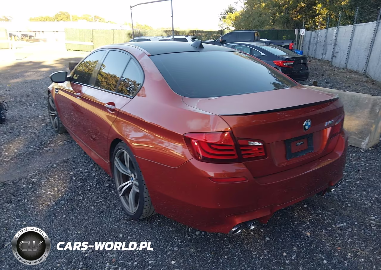 2013 BMW M5 VIN:WBSFV9C50DC774141 - 3