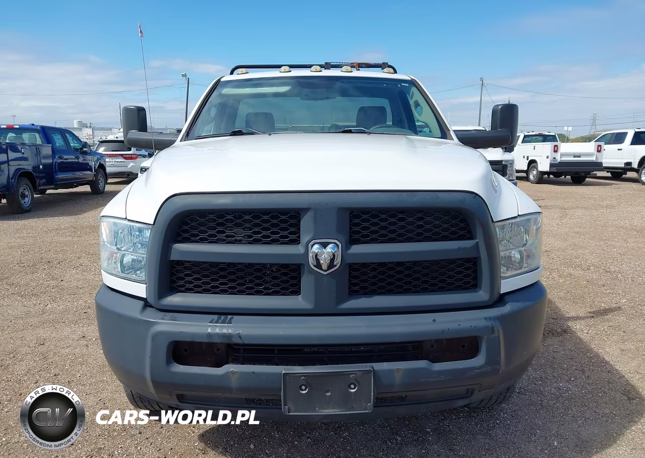 2018 Ram 3500 VIN:3C7WRSAJXJG286846 - 12