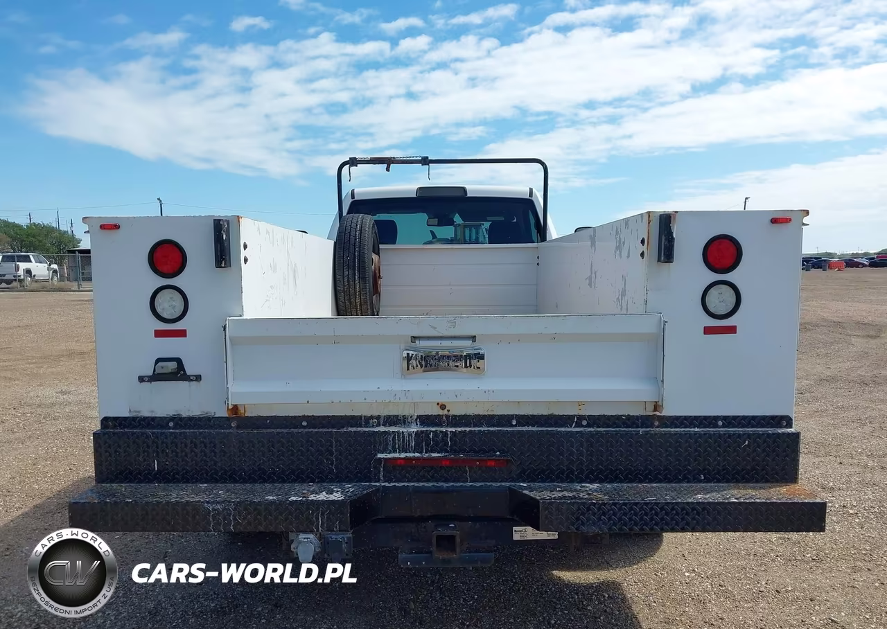 2018 Ram 3500 VIN:3C7WRSAJXJG286846 - 16