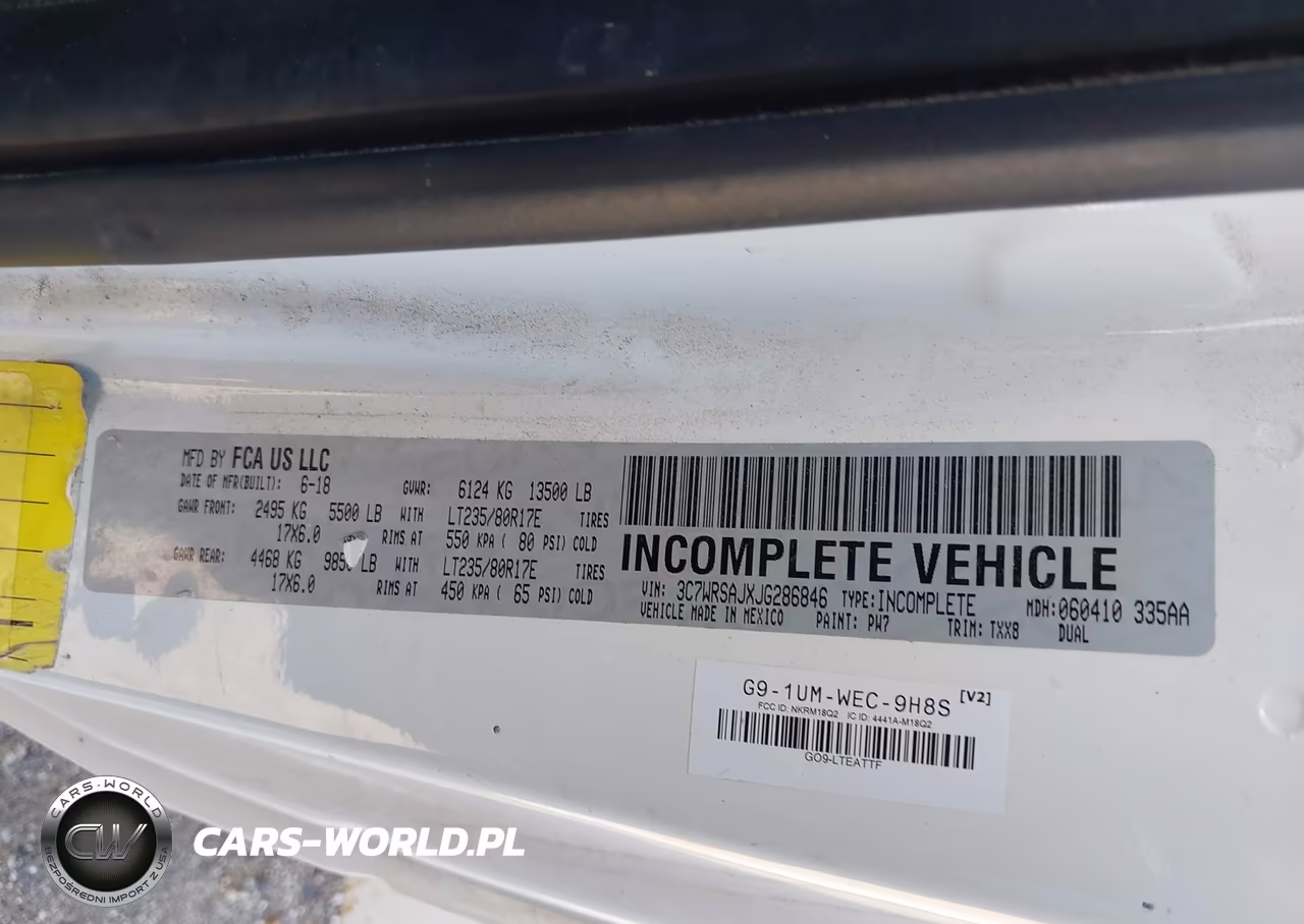 2018 Ram 3500 VIN:3C7WRSAJXJG286846 - 9