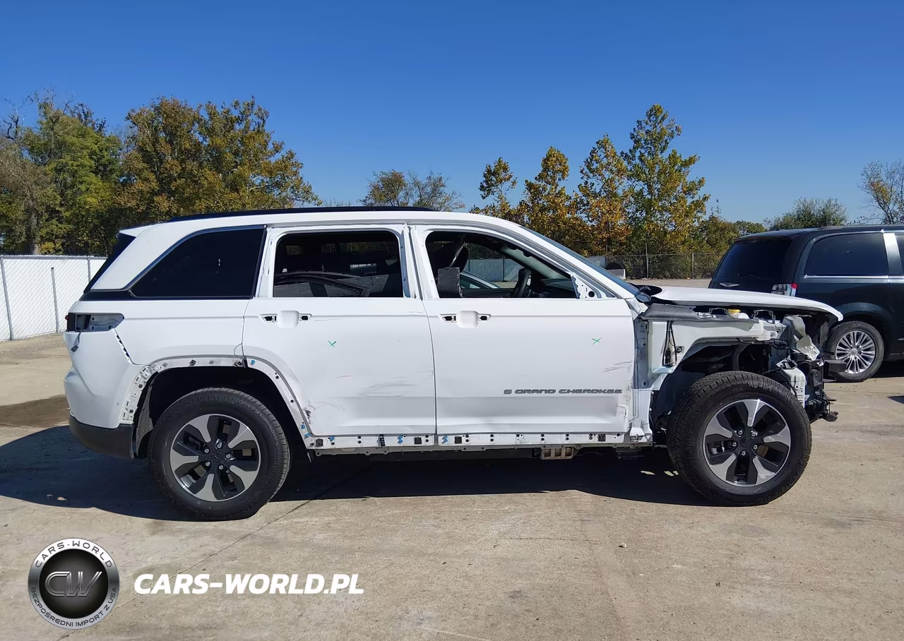 2024 Jeep Grand Cherokee Limited 4Xe VIN:1C4RJYB67RC171151 - 13