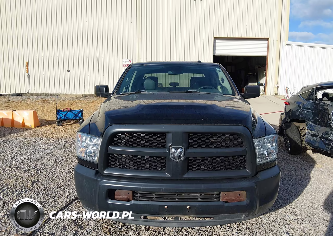 2018 Ram 2500 Tradesman 4X2 8' Box VIN:3C6TR4HT2JG343647 - 13