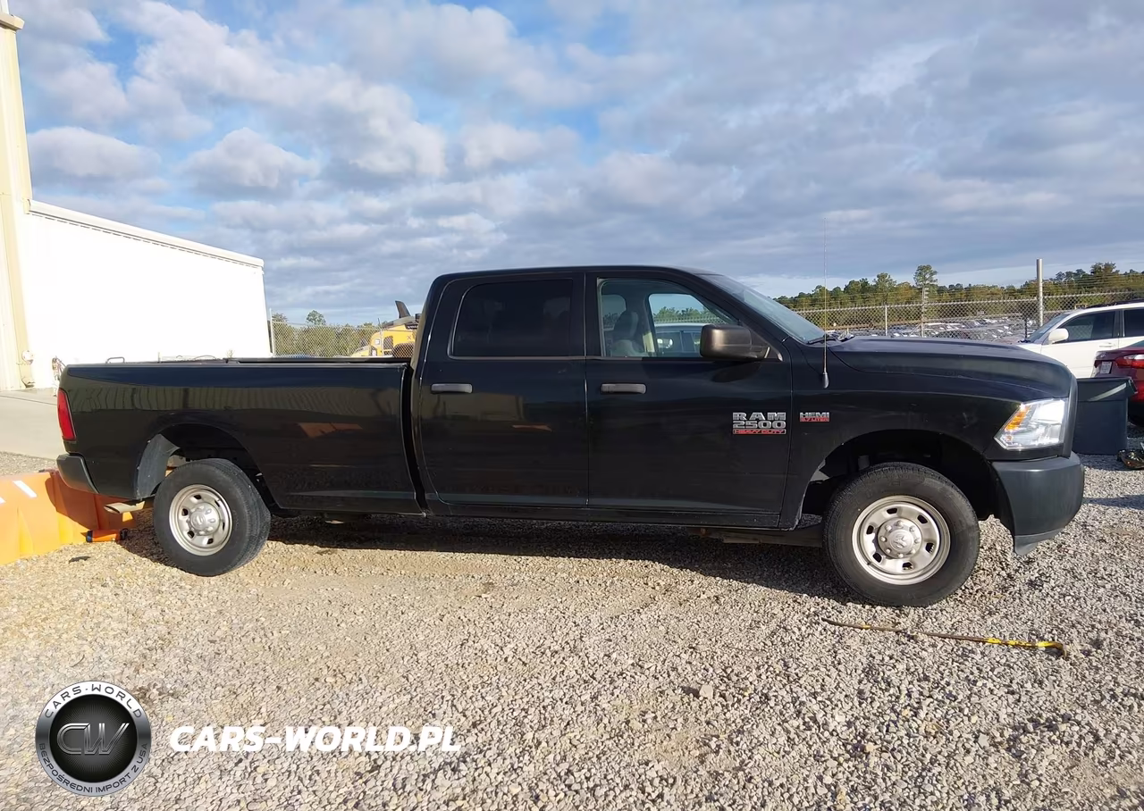 2018 Ram 2500 Tradesman 4X2 8' Box VIN:3C6TR4HT2JG343647 - 14