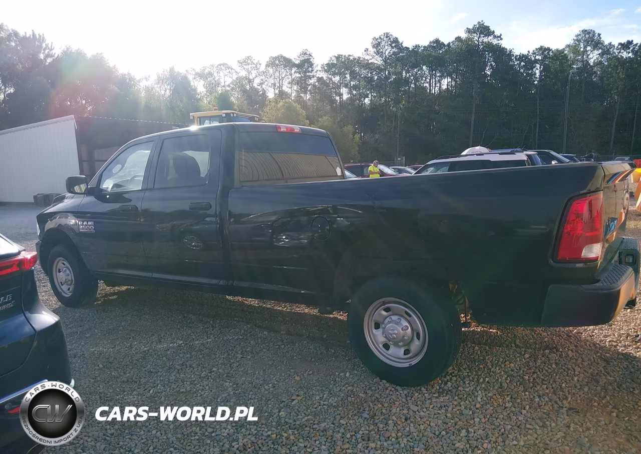 2018 Ram 2500 Tradesman 4X2 8' Box VIN:3C6TR4HT2JG343647 - 15