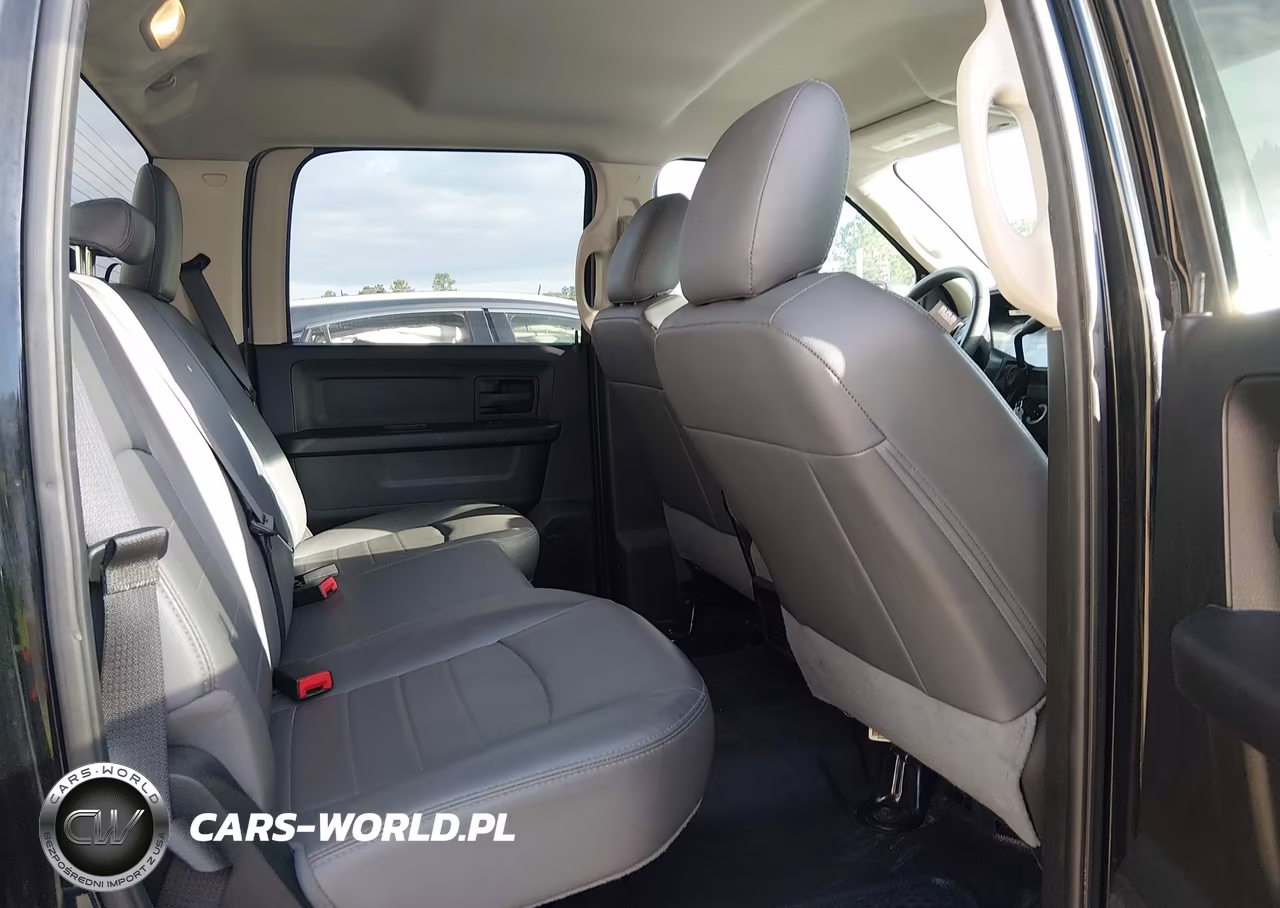 2018 Ram 2500 Tradesman 4X2 8' Box VIN:3C6TR4HT2JG343647 - 8