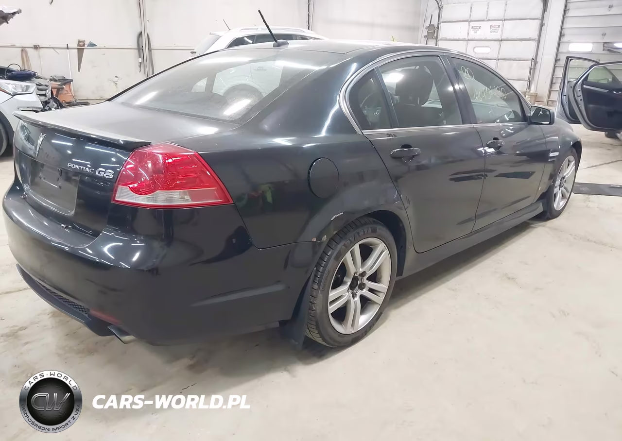2009 Pontiac G8 VIN:6G2ER57709L170311 - 4