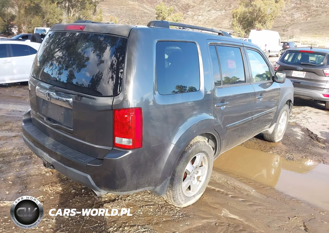 2010 Honda Pilot Ex-L VIN:5FNYF3H60AB021753 - 4