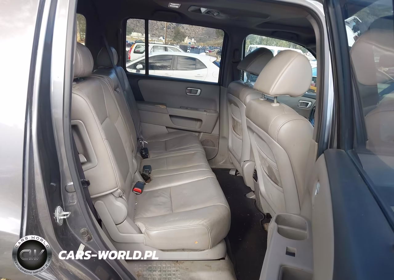 2010 Honda Pilot Ex-L VIN:5FNYF3H60AB021753 - 8