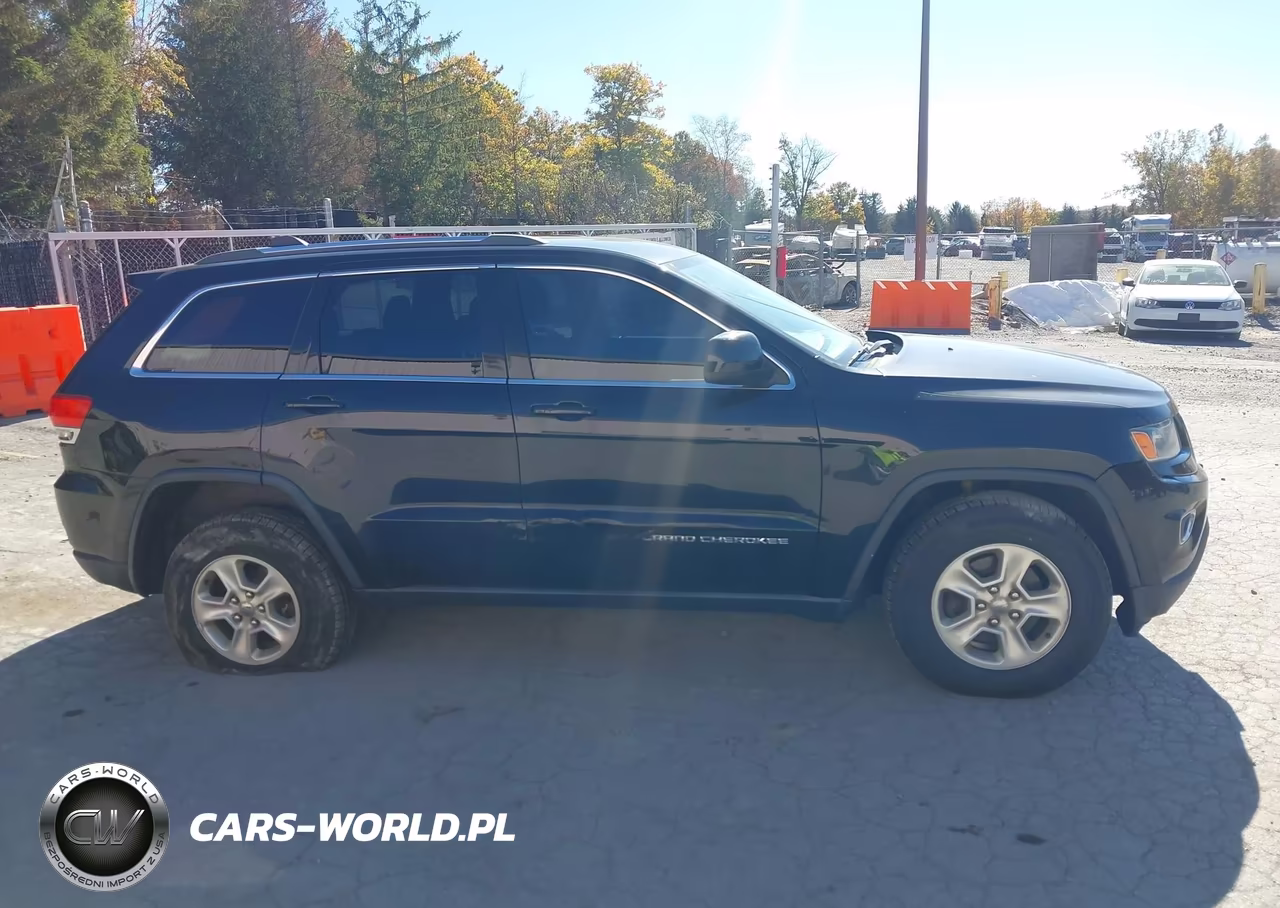 2014 Jeep Grand Cherokee Laredo VIN:1C4RJFAGXEC202935 - 13