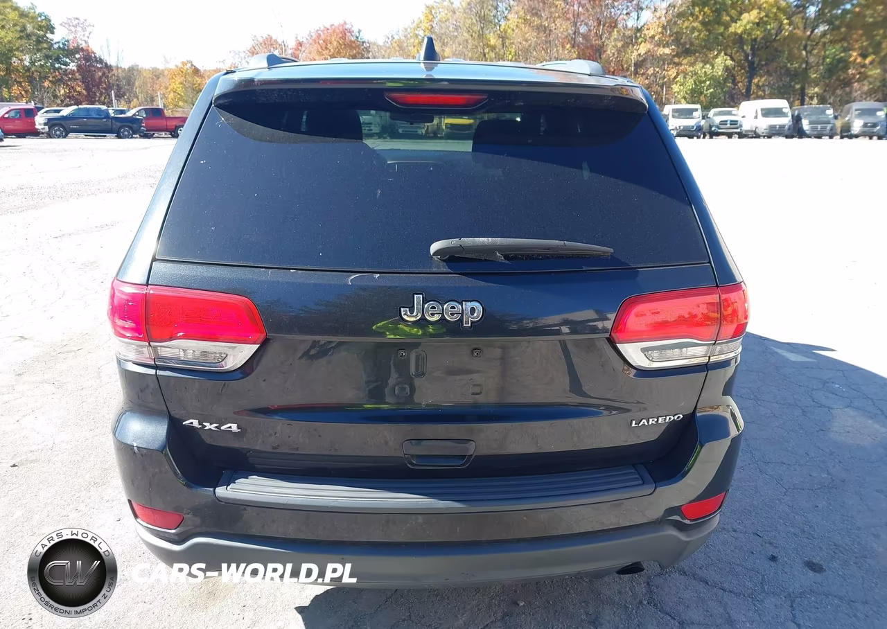 2014 Jeep Grand Cherokee Laredo VIN:1C4RJFAGXEC202935 - 16