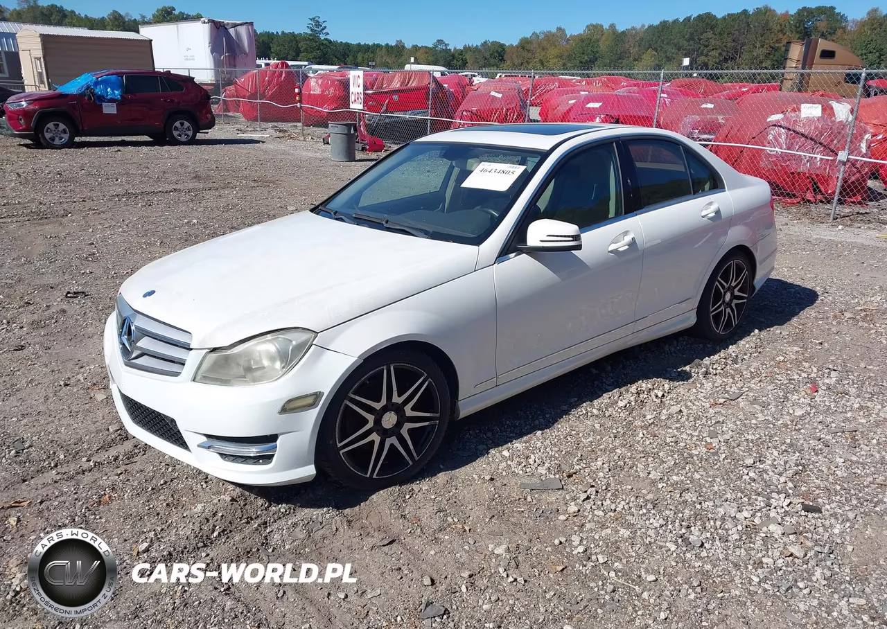 2013 Mercedes-Benz C 300 Luxury 4Matic-Sport 4Matic VIN:WDDGF8AB3DR272075 - 2