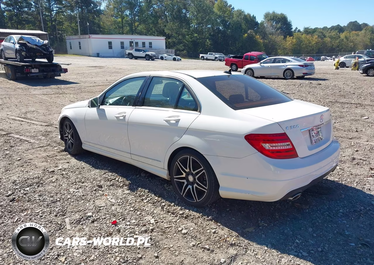 2013 Mercedes-Benz C 300 Luxury 4Matic-Sport 4Matic VIN:WDDGF8AB3DR272075 - 3