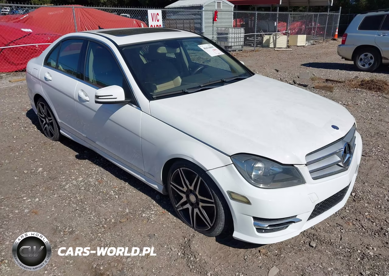 2013 Mercedes-Benz C 300 Luxury 4Matic-Sport 4Matic VIN:WDDGF8AB3DR272075 - 6