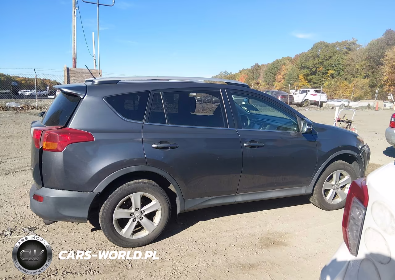 2014 Toyota Rav4 Xle VIN:2T3RFREV0EW221132 - 13