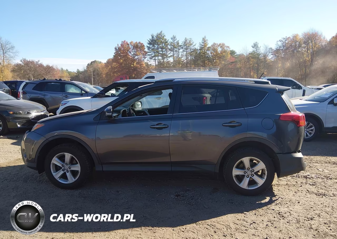 2014 Toyota Rav4 Xle VIN:2T3RFREV0EW221132 - 14