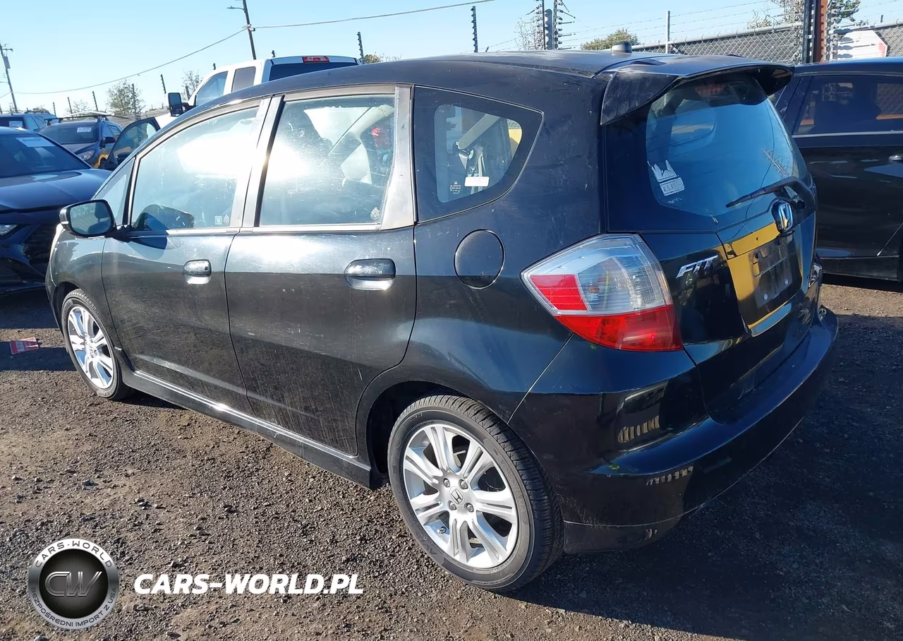 2009 Honda Fit Sport VIN:JHMGE88409S038382 - 3