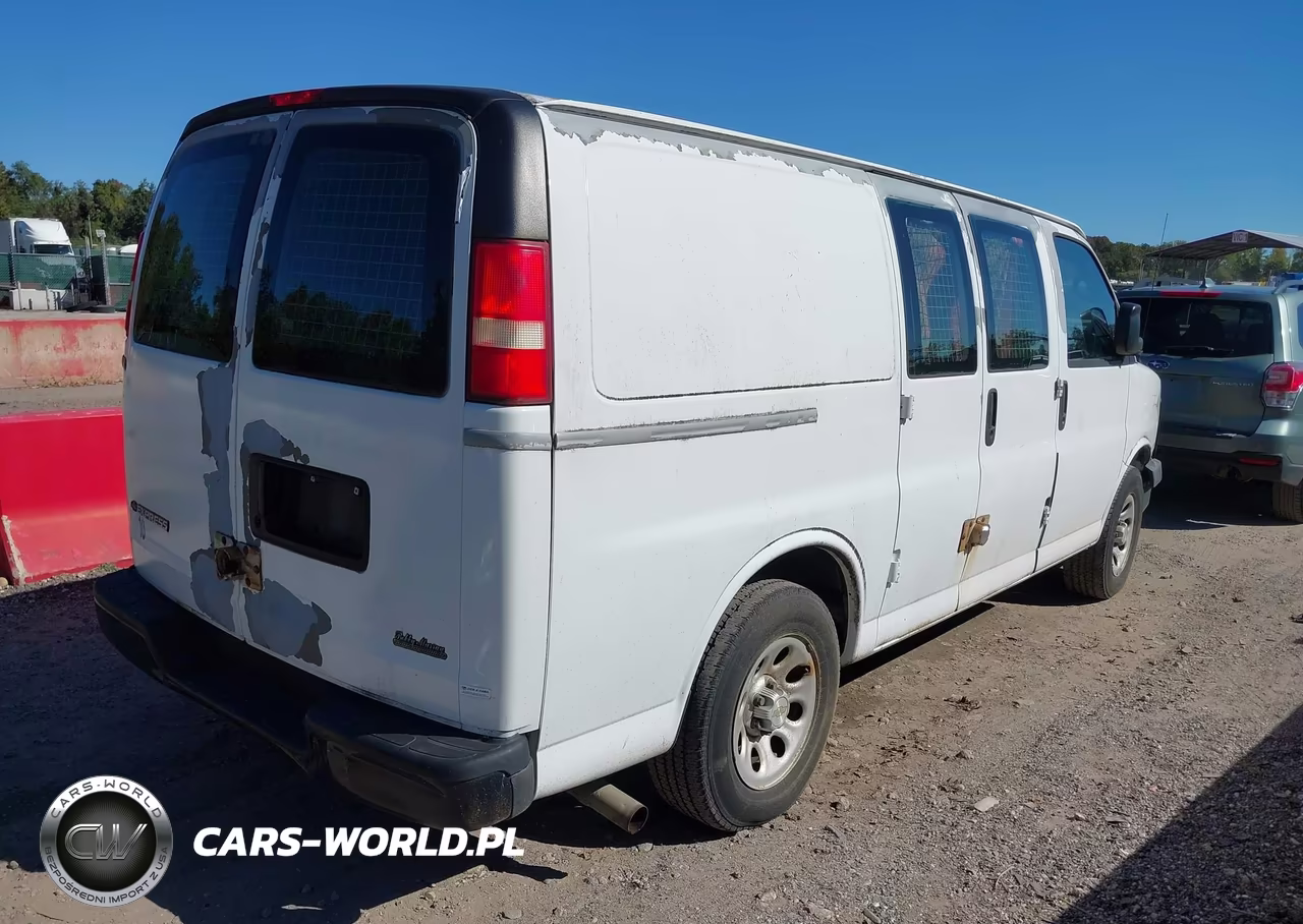 2009 Chevrolet Express G1500 VIN:1GCFG15X391179014 - 4