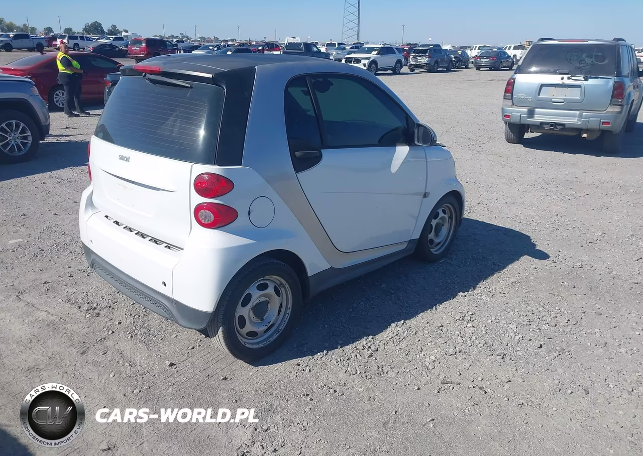 2013 Smart Fortwo Pure-Passion VIN:WMEEJ3BA3DK655677 - 4