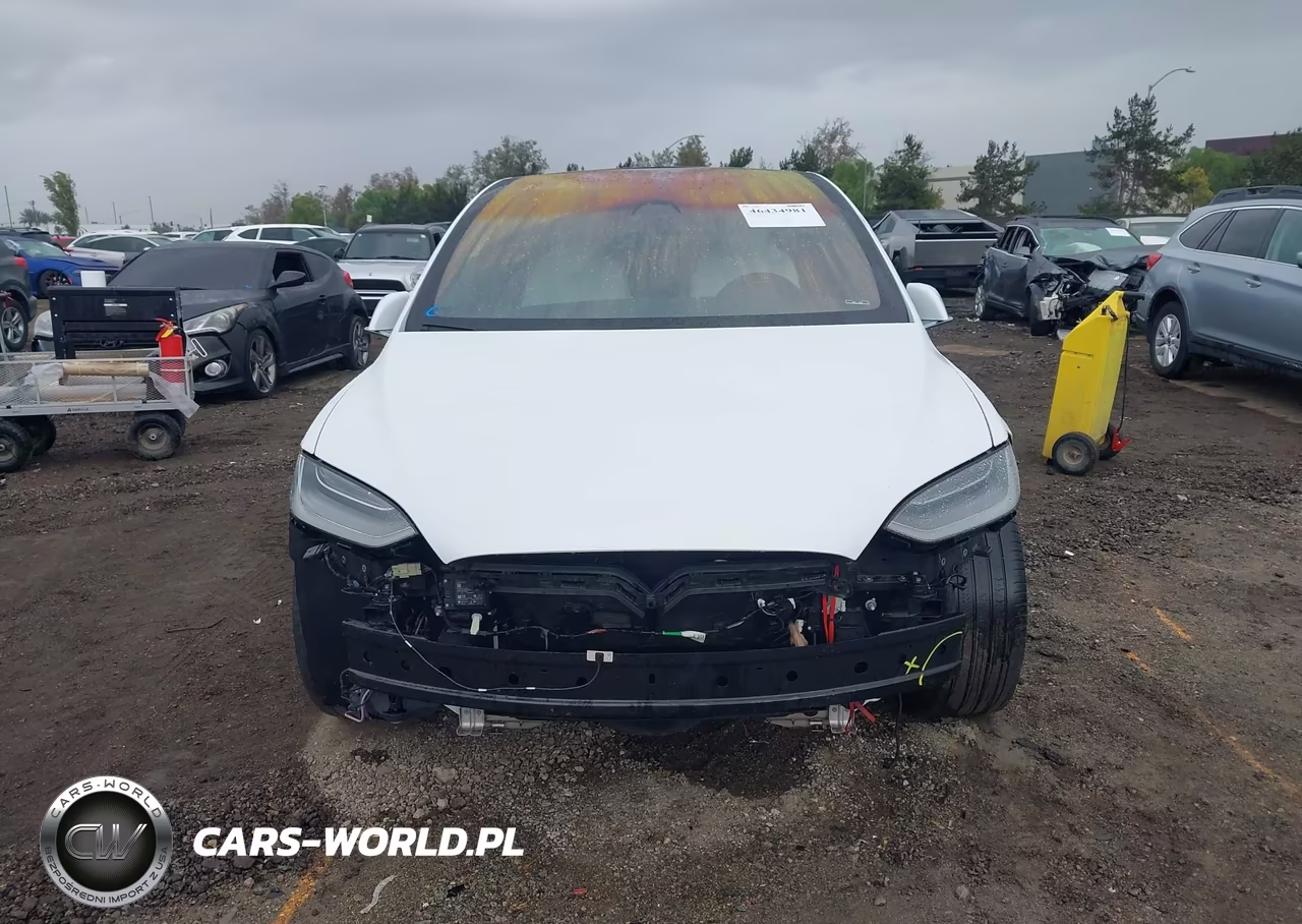 2020 Tesla Model X VIN:5YJXCBE22LF298228 - 13