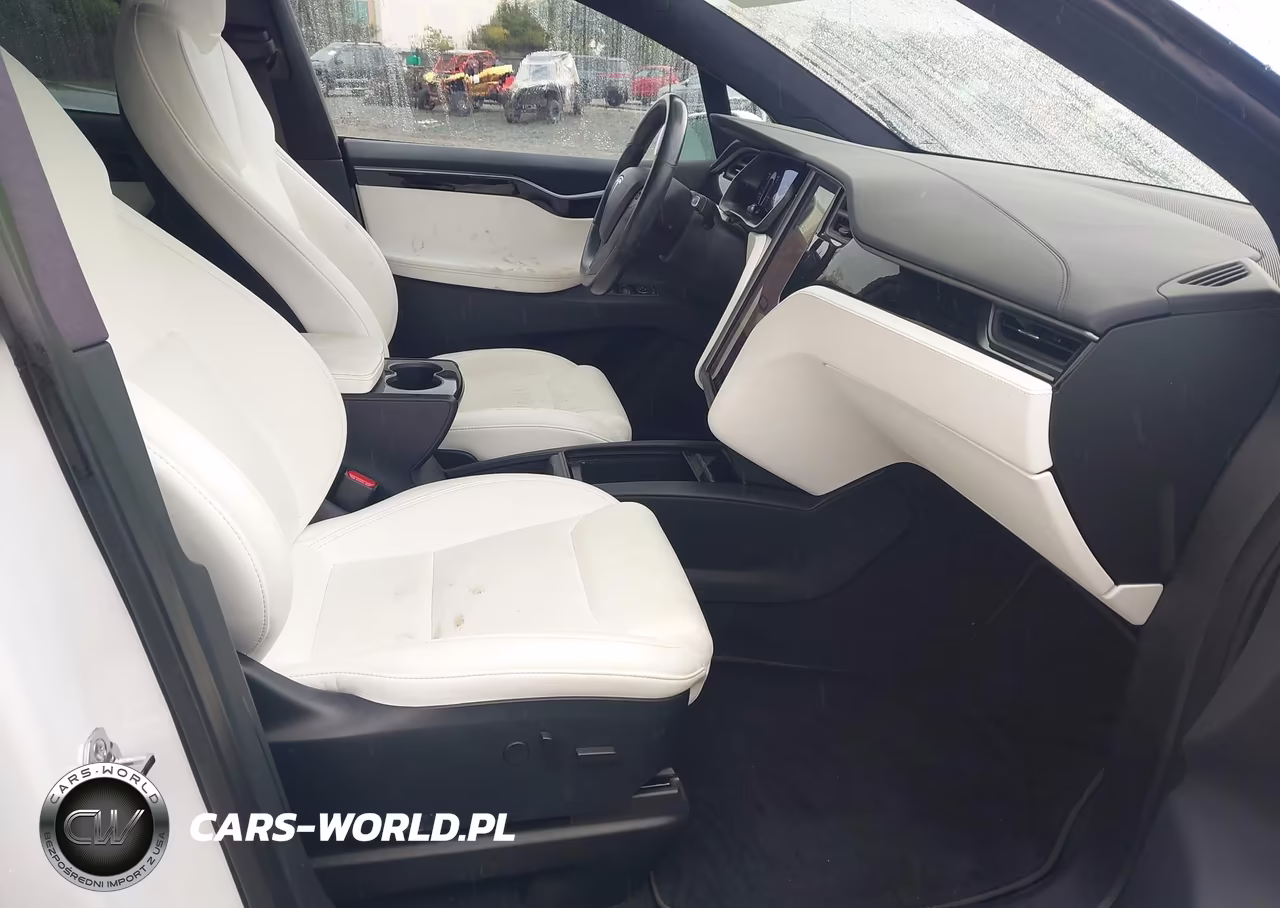 2020 Tesla Model X VIN:5YJXCBE22LF298228 - 5