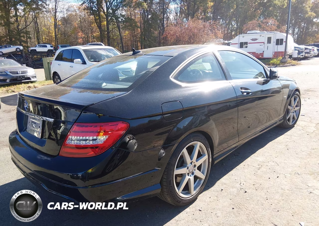 2012 Mercedes-Benz C 250 VIN:WDDGJ4HB1CF913947 - 4