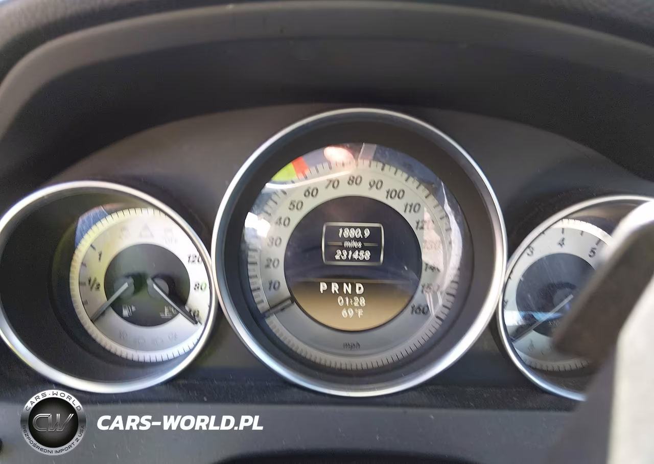 2012 Mercedes-Benz C 250 VIN:WDDGJ4HB1CF913947 - 7