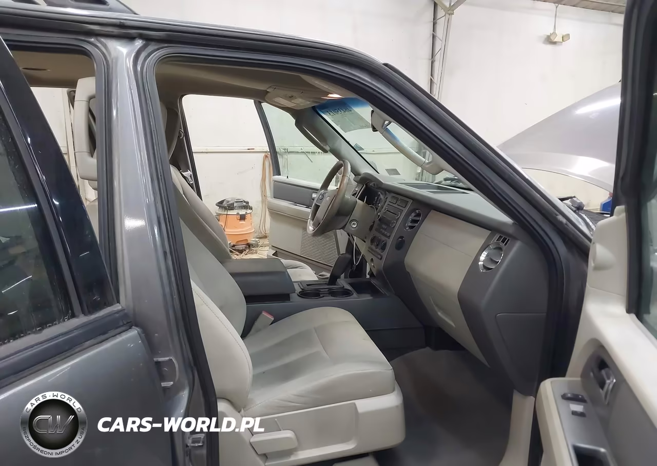 2010 Ford Expedition Xlt VIN:1FMJU1G59AEB60684 - 5